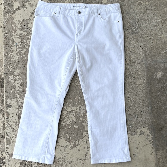 Michael Kors Pants - EUC White Michael Kors capris